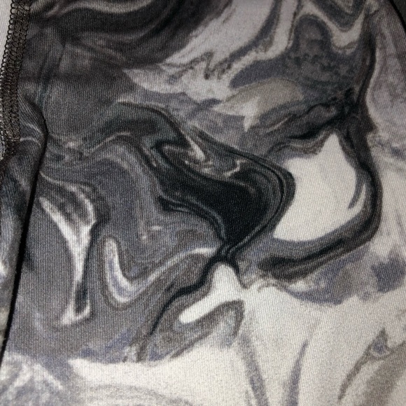 ❗️SOLD❗️C9 Champion•Black & White Marble Design Leggings - Picture 7 of 12